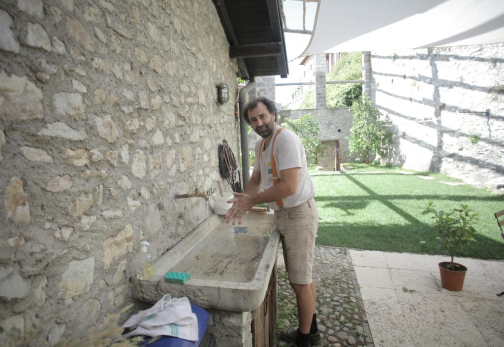 5 Easy Steps to Plumb an Outdoor Sink